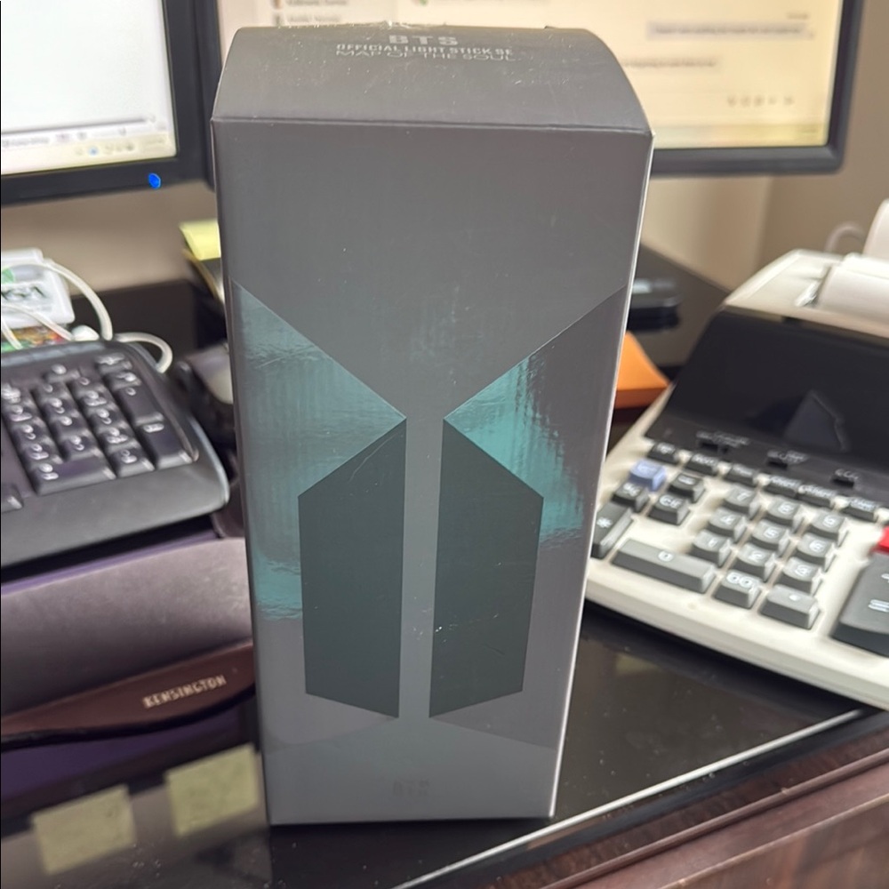 Map of the Soul official light stick SE